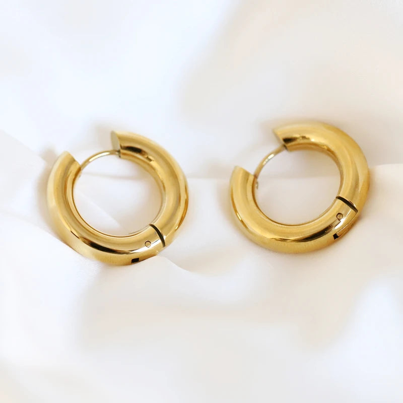 ISLA GOLD HOOPS