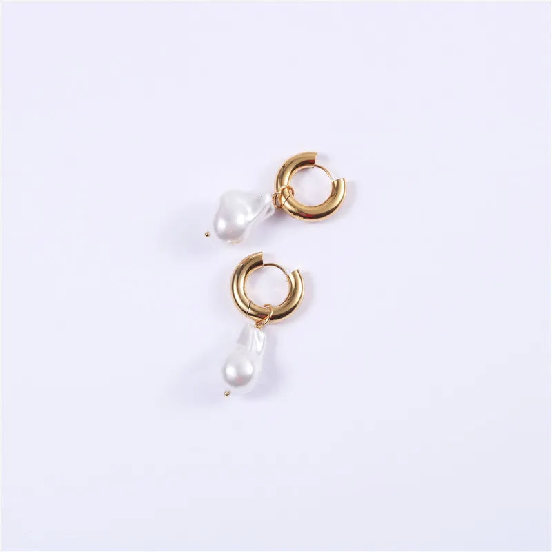 MIA PEARL HOOP EARRINGS